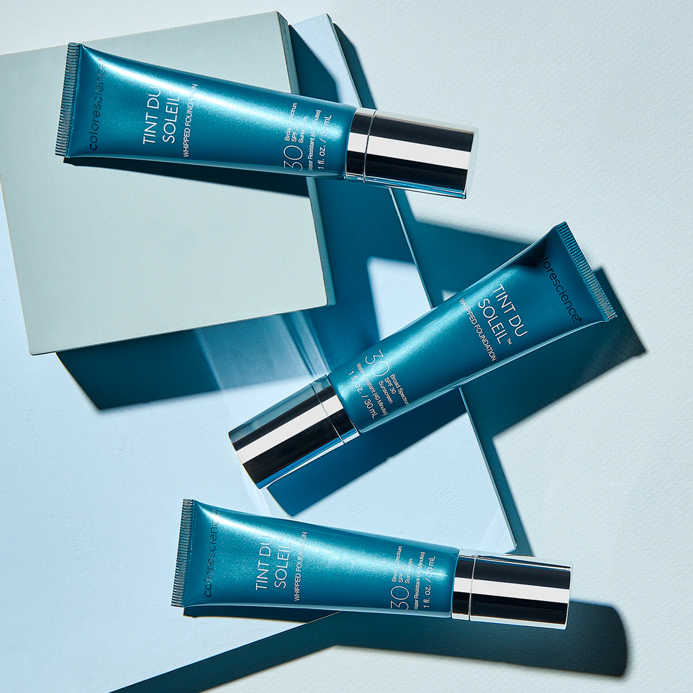 Fond de ten Tint du Soleil SPF 30 Colorescience Medium - imagine 3